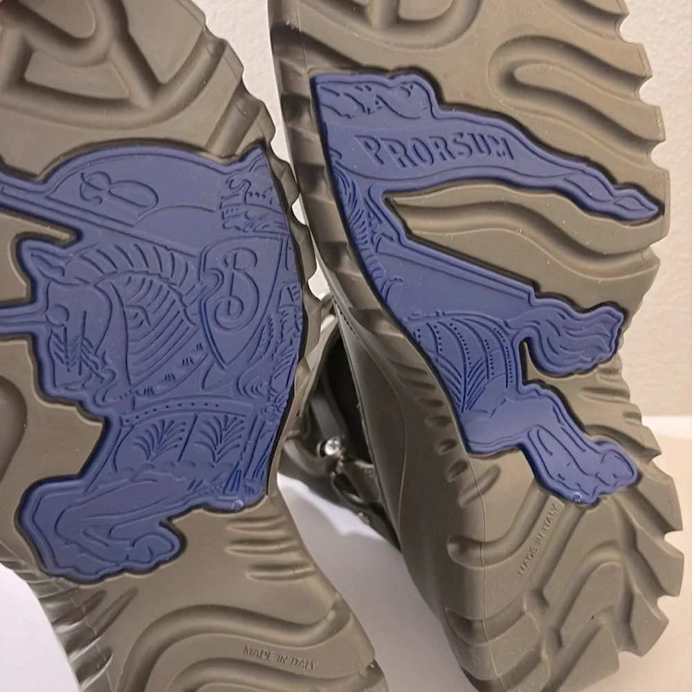 NEW [Burberry] SUPER RARE Authenticated Hunter Green Buckle Boots Men’s Sz 10.5 - Picture 8 of 15